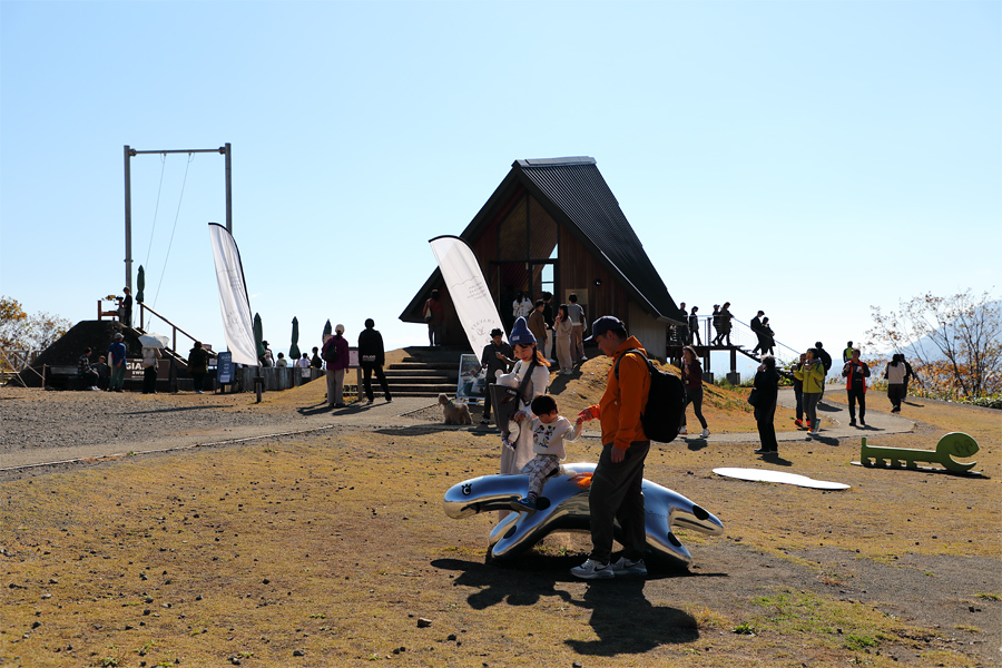 Hakuba Iwatake / Sunny